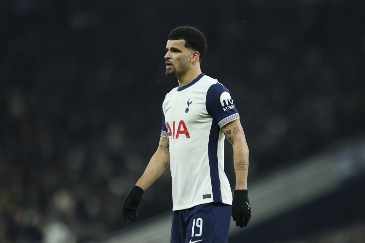 退役后希望如何被名记？詹姆斯：我对篮球全身心投入 从未欺骗过