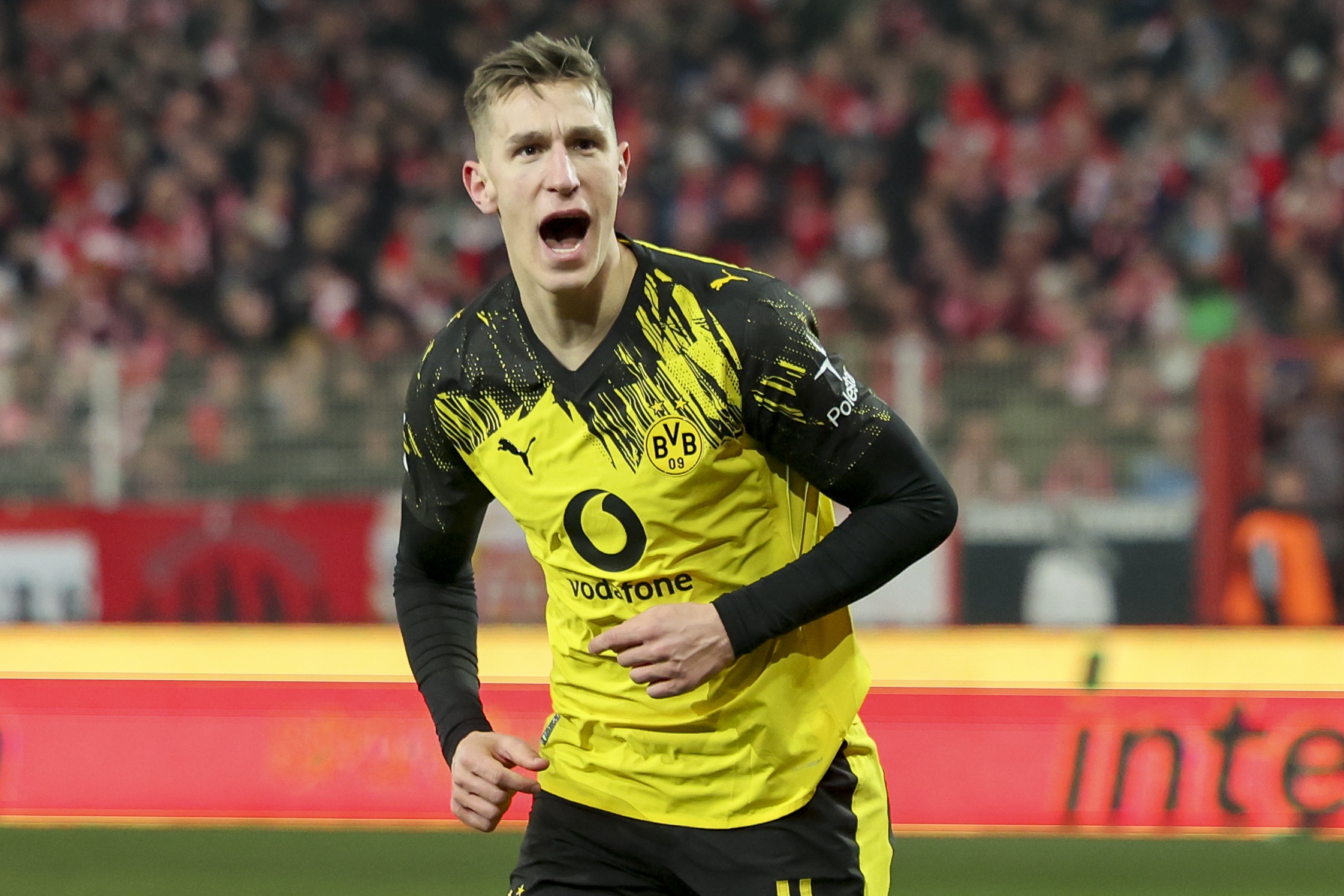 官方：19岁山东泰山球员王昊斌租借加盟中甲球队广东广州豹